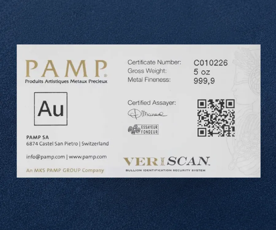 Certificado de autenticidad de fabricante junto a un lingote
